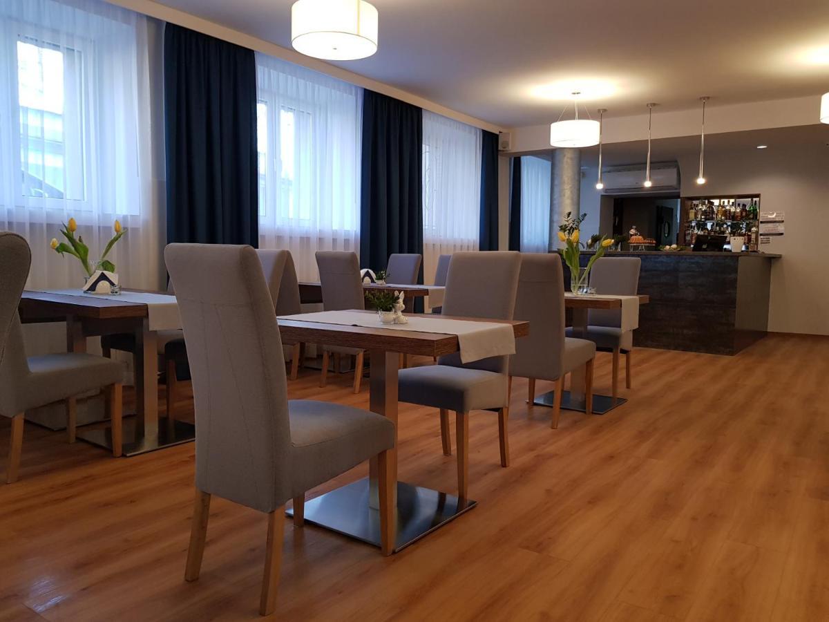 Brojan Hotel Jaworzno Eksteriør billede